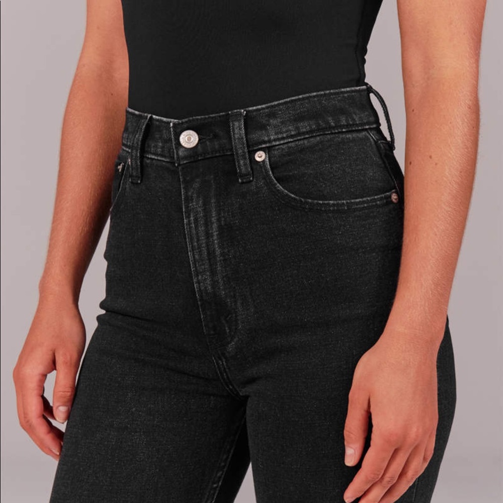 Ultra High Rise Ankle Straight Jeans